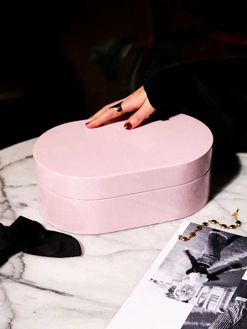 Stort rosa smyckeskrin i trä